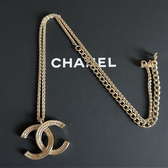 Chanel CC Necklace 24B - Picture 1 of 9